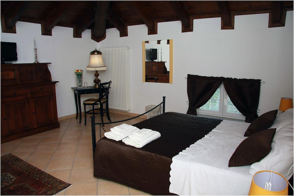 Villa Sassi Ac Алессандрия Номер фото