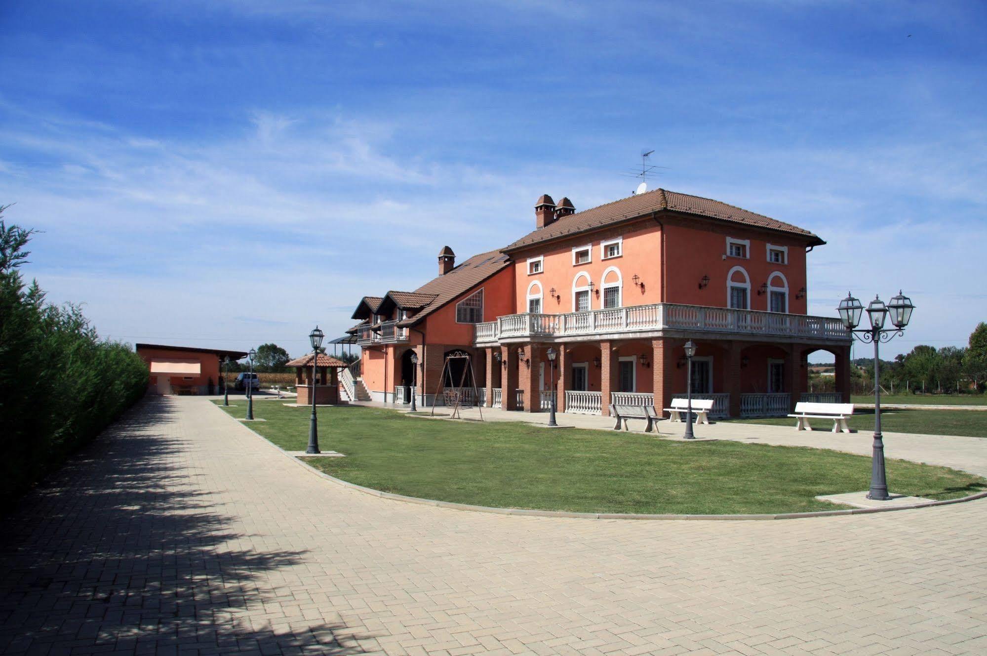 Villa Sassi Ac Алессандрия Экстерьер фото